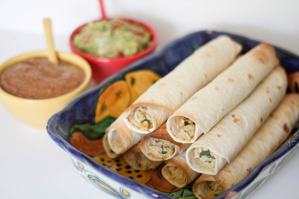 La Morena Chipotle Sauce Taquitos (12 of 12)